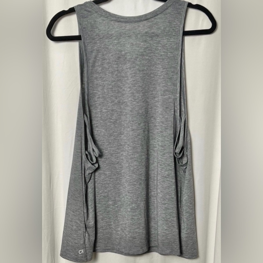 Gap Fit Breathe Air Criss-Cross Muscle Tank Size XL - Picture 5 of 8